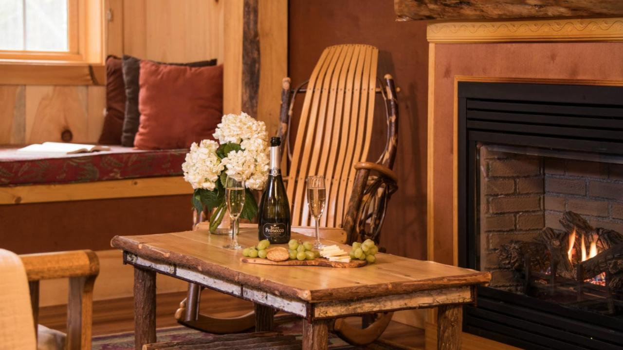 Robert Frost Mountain Cabins ミドルベリー エクステリア 写真